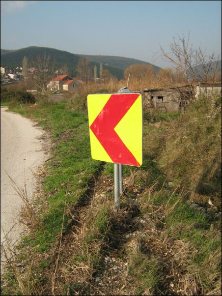 (2)