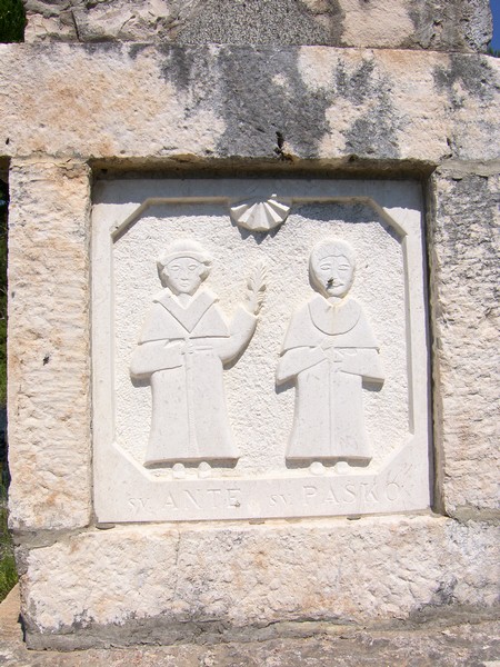 (2)