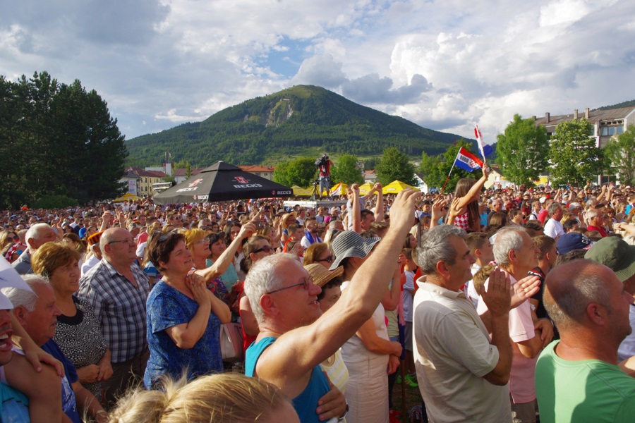 (59)