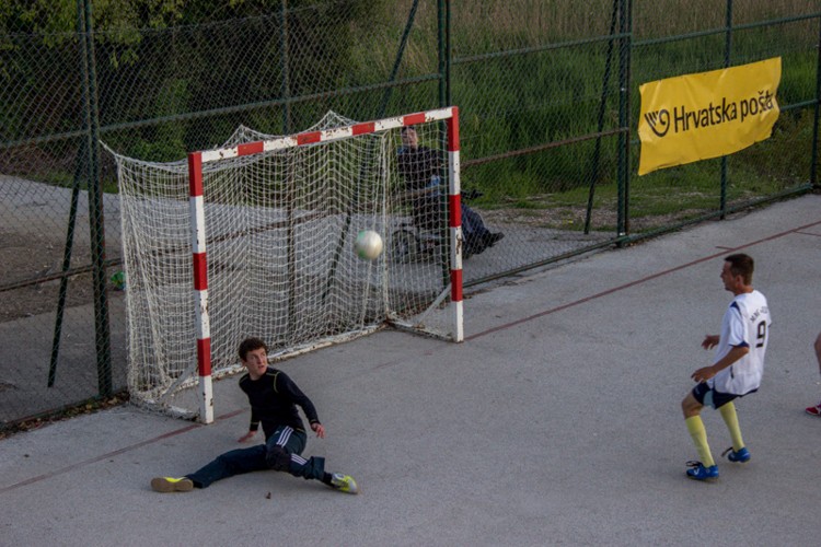 (10)